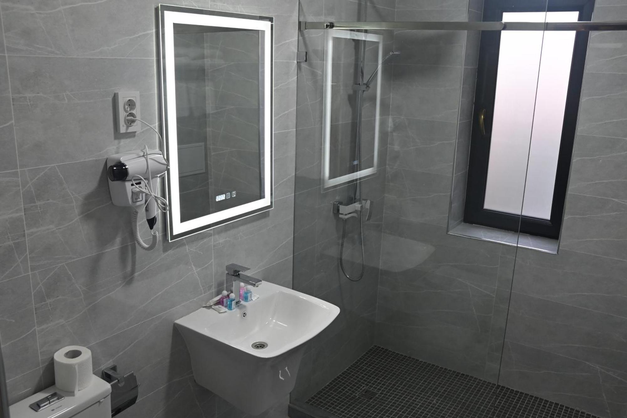 My Status Hotel ทาชเคนต์ ภายนอก รูปภาพ